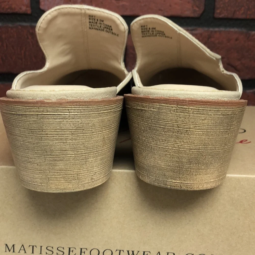 NEW IN BOX Coconuts tan stud mule - Picture 3 of 6